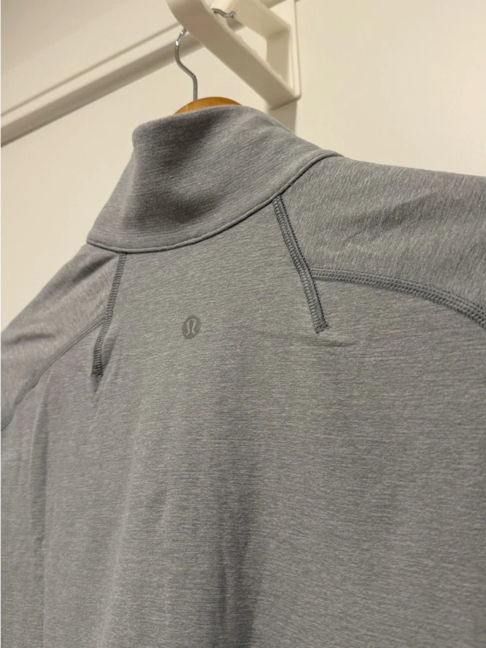 Lululemon Metal Vent Tech Half Zip - Picture 4 of 4